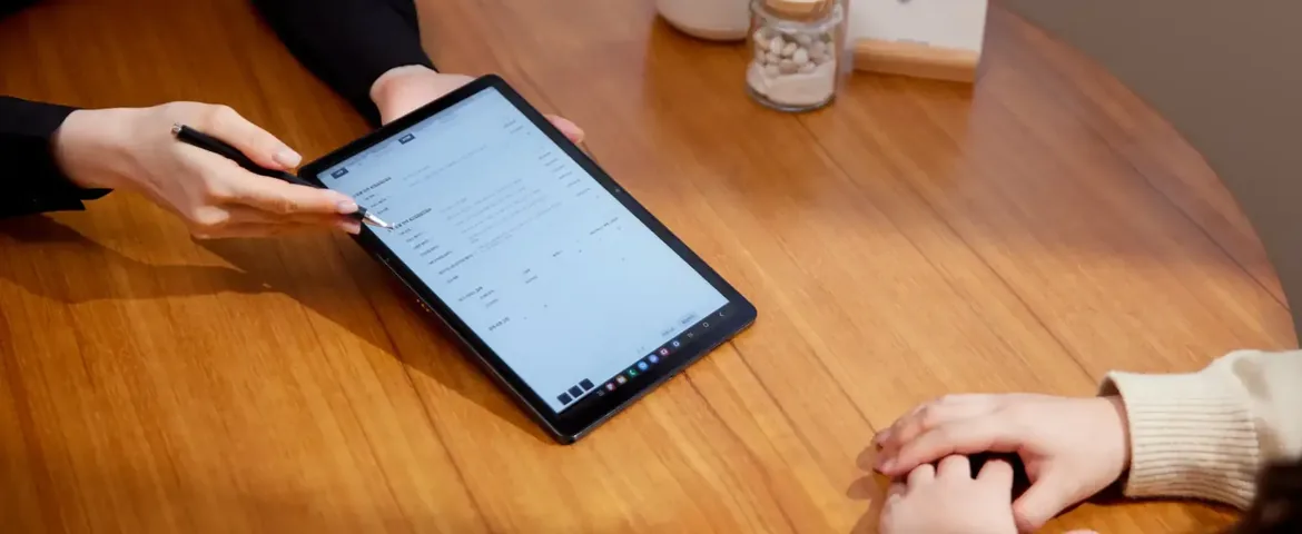 노원 가족이 통화 뒤 도착해 순서를 다시 확인하는 상담 장면
